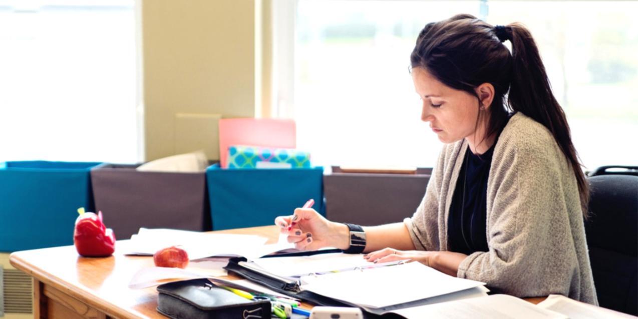 Professionelles Studio für hochwertige Kursaufnahmen und Live-Übertragungen